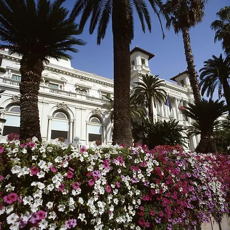 Отель De Paris 4*