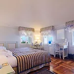 فندق دي باريس 4*