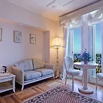 دي باريس فندق 4*