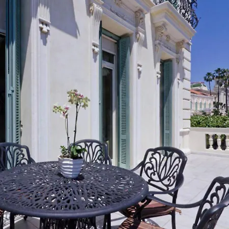 De Paris Ξενοδοχείο 4*