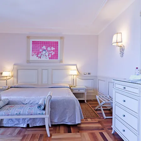 De Paris Otel