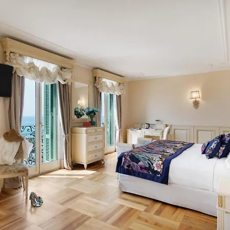 De Paris Otel Sanremo
